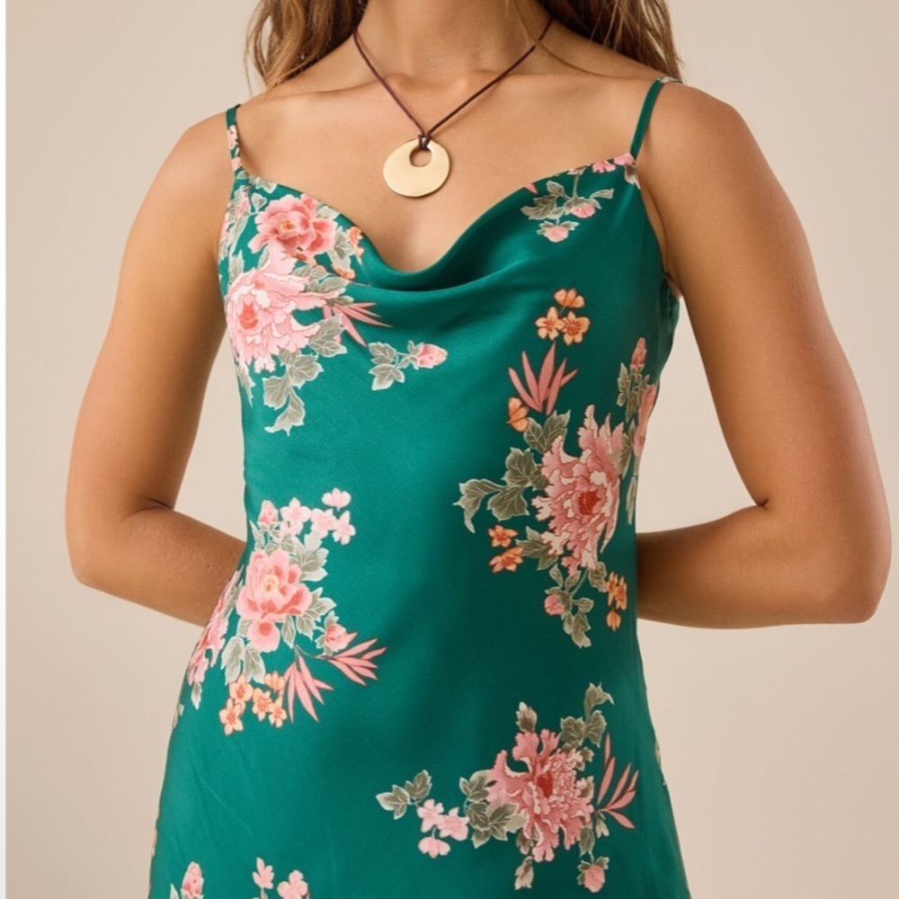 Ashlee Floral Slip Dress NWT - Picture 4 of 8